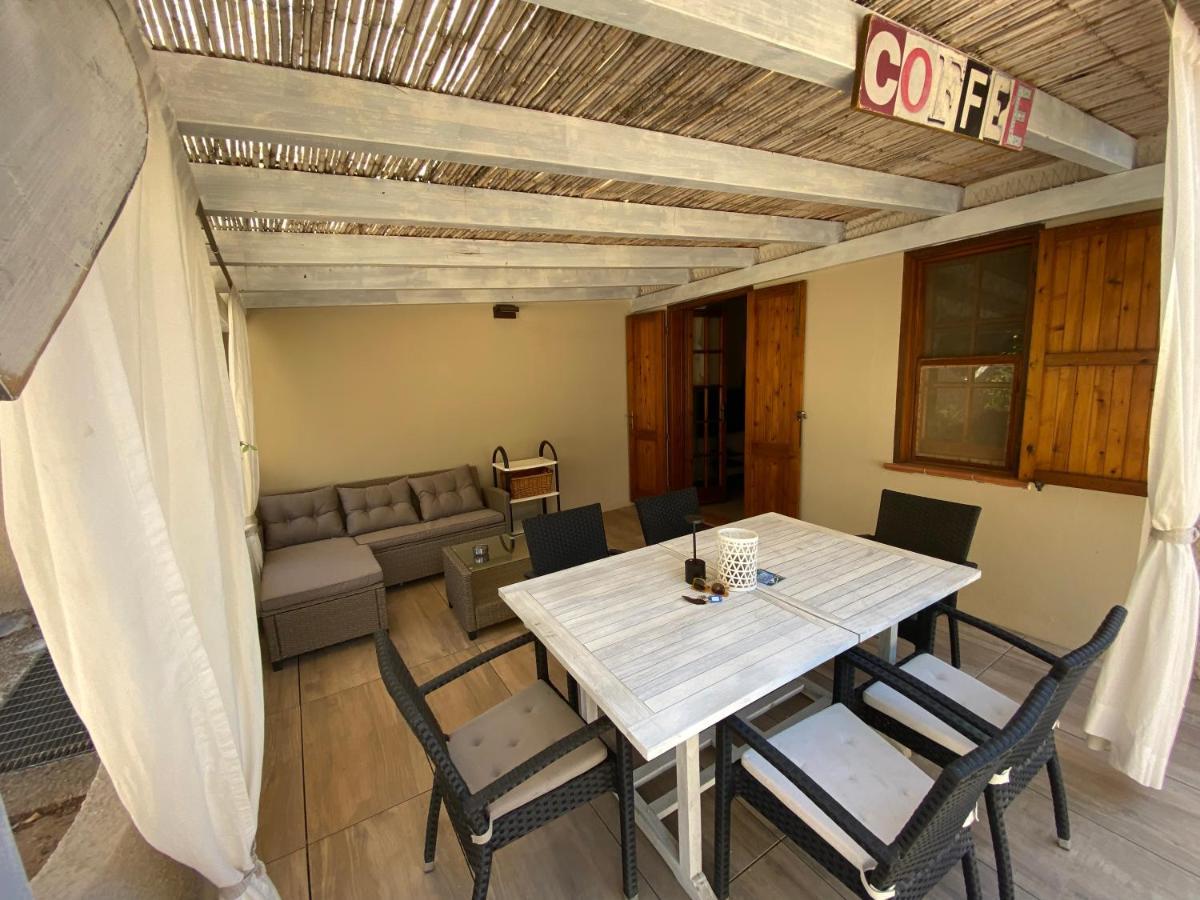Casa Teresa Villa Porto Pino Buitenkant foto