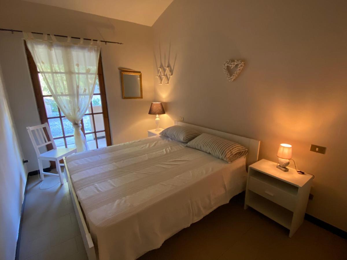 Casa Teresa Villa Porto Pino Buitenkant foto