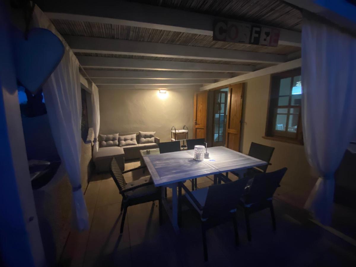 Casa Teresa Villa Porto Pino Buitenkant foto
