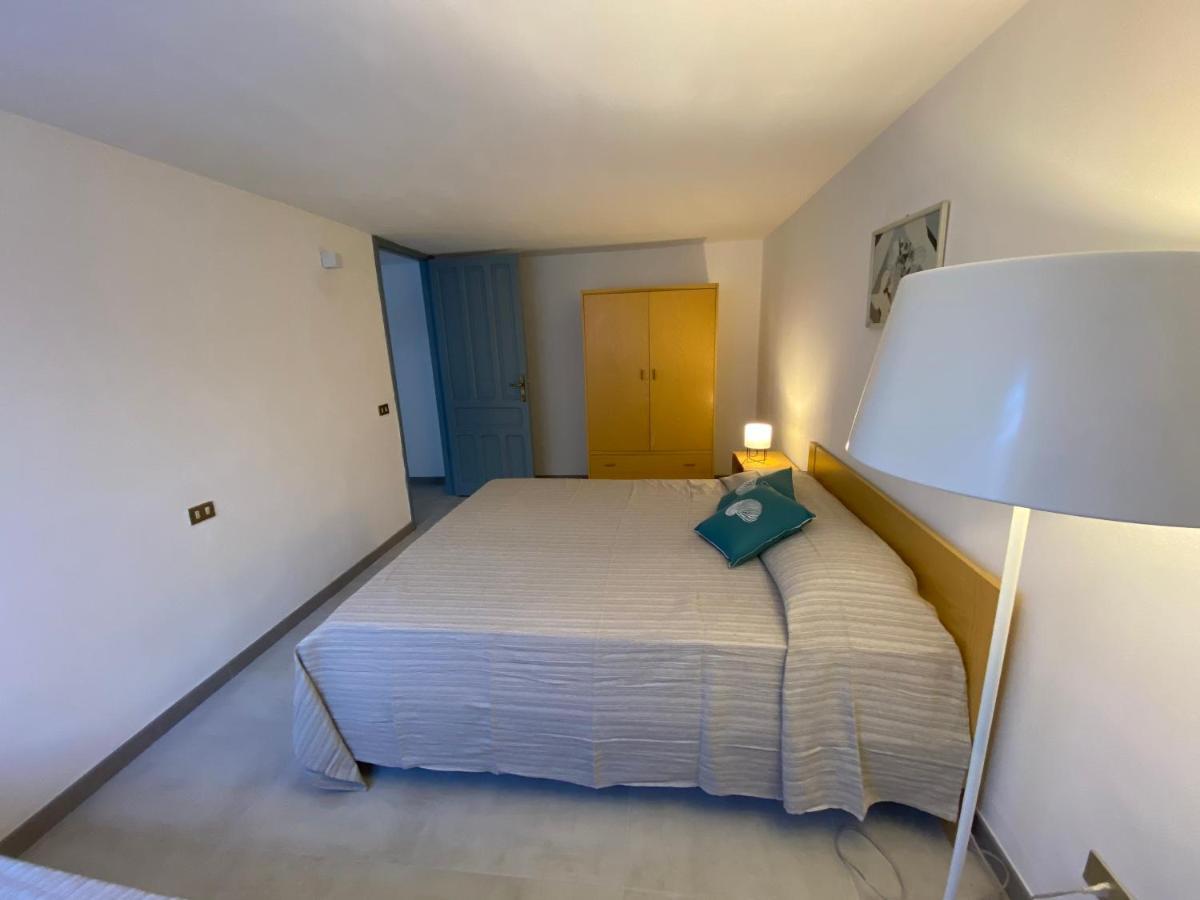 Casa Teresa Villa Porto Pino Buitenkant foto